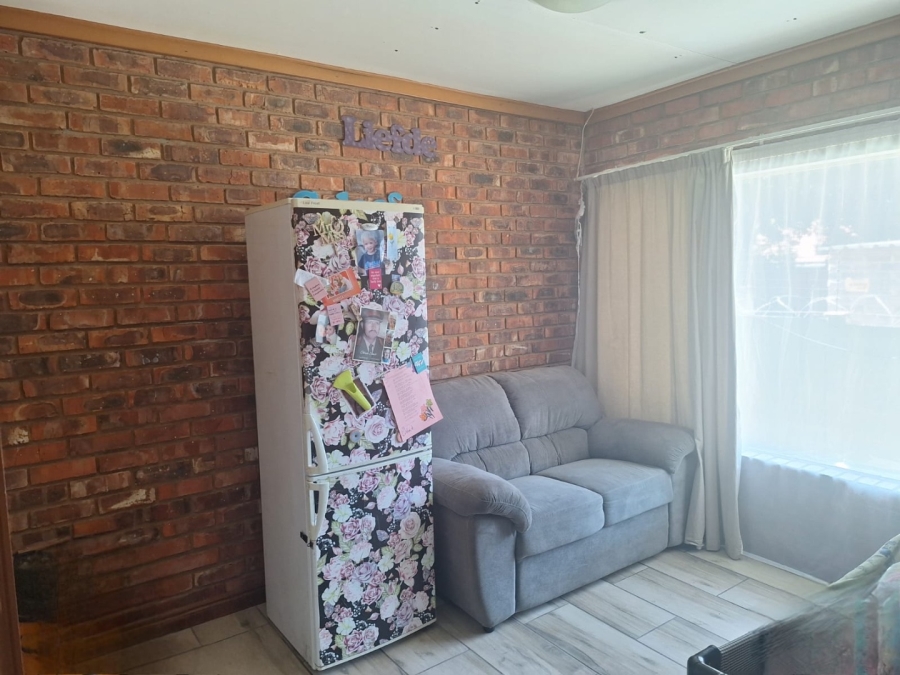 2 Bedroom Property for Sale in Uitsig Free State